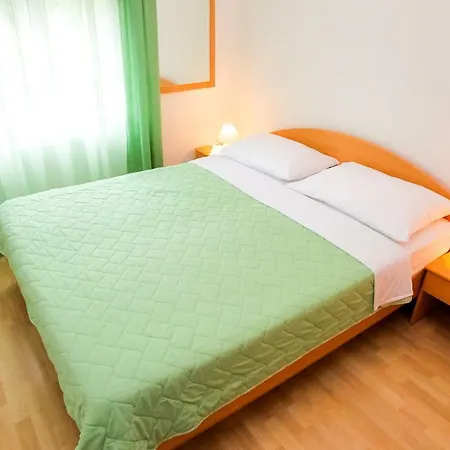 Vesela Apartment Seline