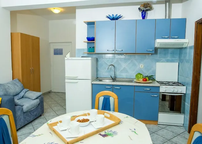 Vesela Apartment Seline